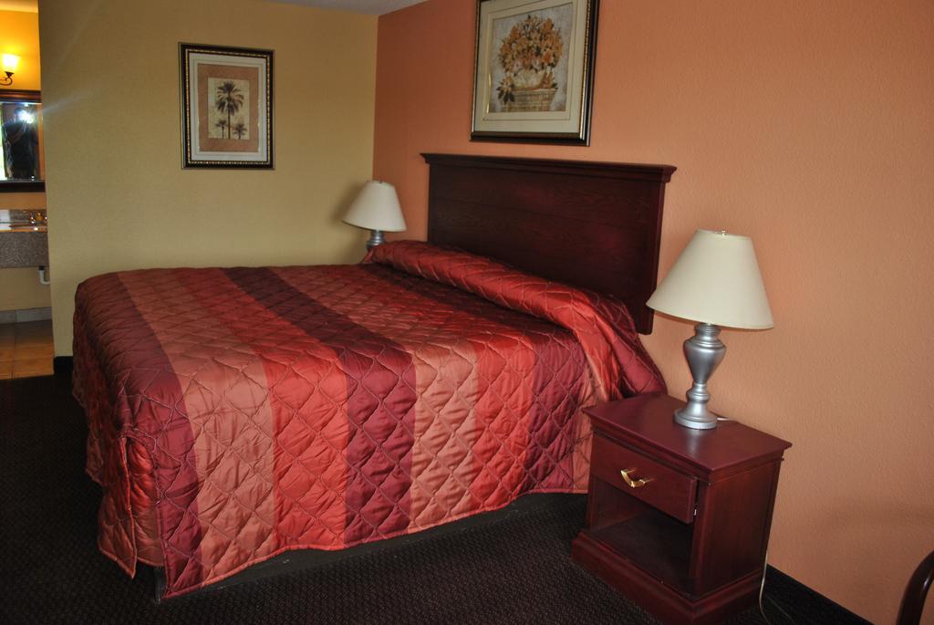 Executive Inn Brookshire 客房 照片