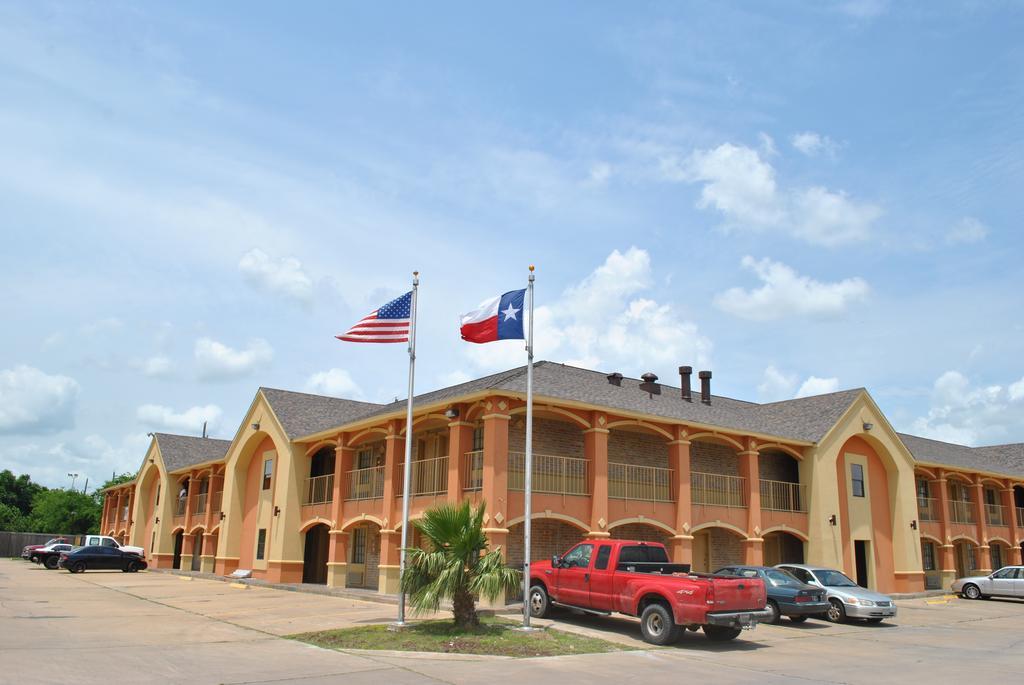 Executive Inn Brookshire 外观 照片
